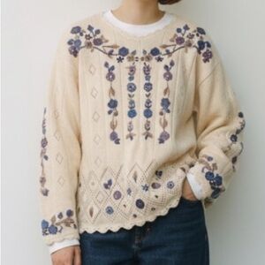 Vintage 90s cream blue purple floral embroidered sweater Cottagecore grandmacore